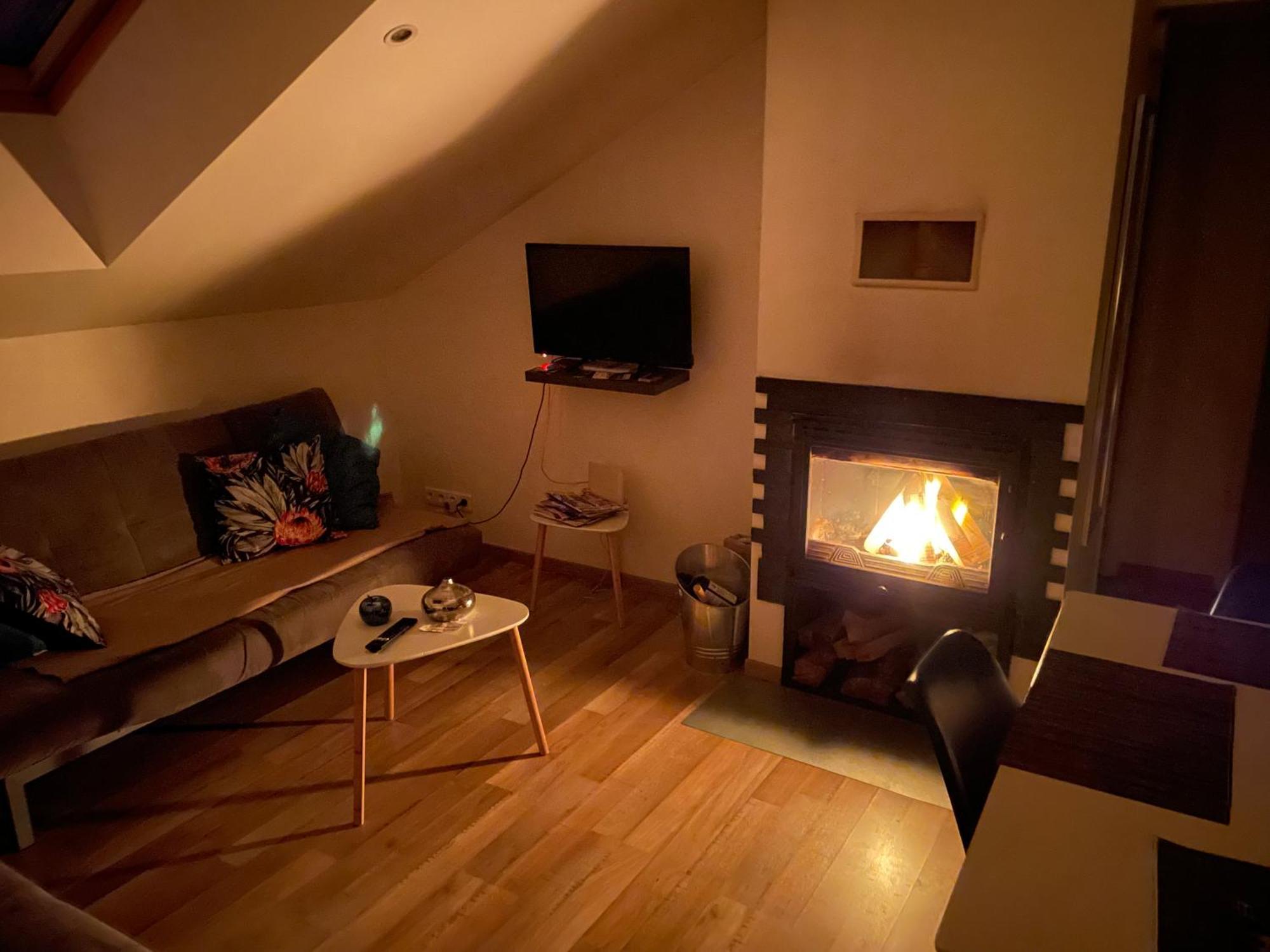 Appart' Terrasse Vue Exceptionnelle 1Er Etage Montbeliard Exterior photo