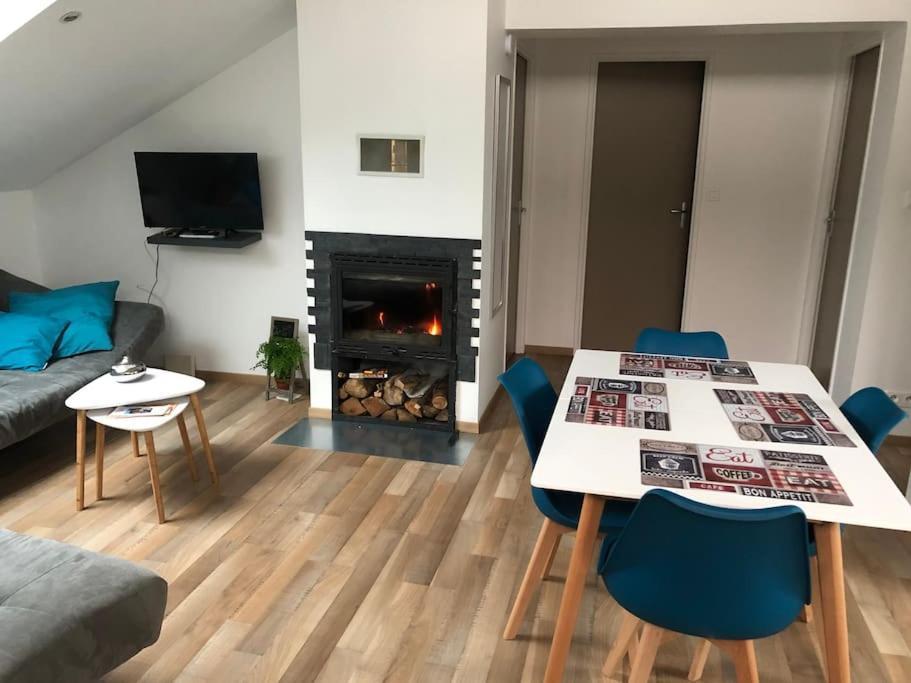 Appart' Terrasse Vue Exceptionnelle 1Er Etage Montbeliard Exterior photo
